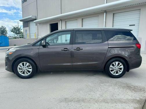 2016 Kia Sedona LX
