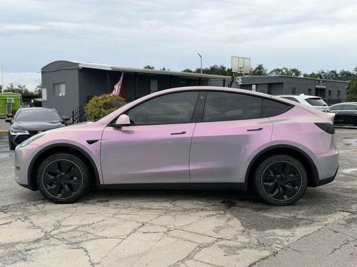 Pearl White Multi-Coat 2023 Tesla Model Y Long Range Dual Motor All-Wheel Drive