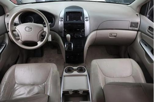 Desert Sand Mica 2009 Toyota Sienna LE