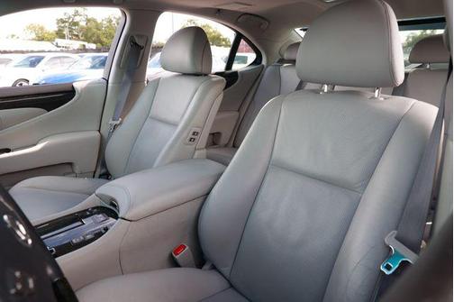 2010 Lexus LS 460 Base