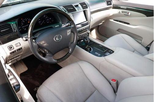 2010 Lexus LS 460 Base