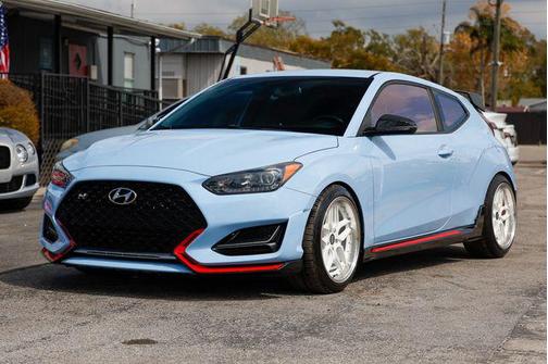 2019 Hyundai Veloster Base