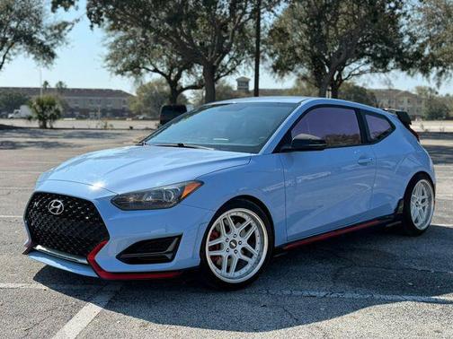 2019 Hyundai Veloster Base