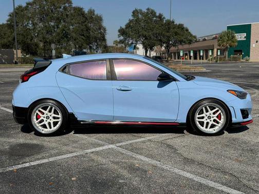 2019 Hyundai Veloster Base