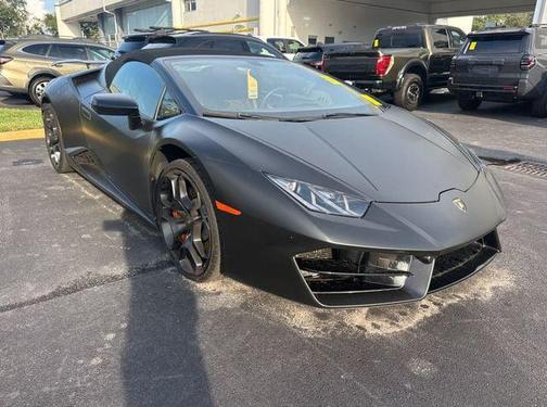 Bianco Monocerus 2019 Lamborghini Huracan LP580-2S