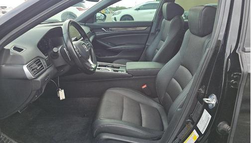 Crystal Black Pearl 2022 Honda Accord Sport 2.0T
