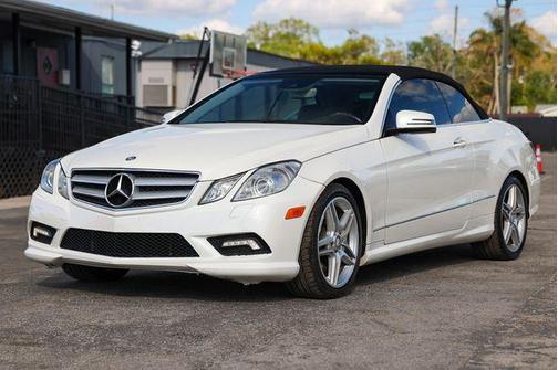 Designo Magno Cashmere White Matte 2011 Mercedes-Benz E-Class E 550 2dr Cabriolet E550 RWD