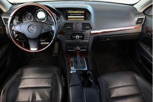 Designo Magno Cashmere White Matte 2011 Mercedes-Benz E-Class E 550 2dr Cabriolet E550 RWD