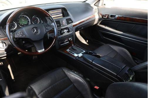 Designo Magno Cashmere White Matte 2011 Mercedes-Benz E-Class E 550 2dr Cabriolet E550 RWD