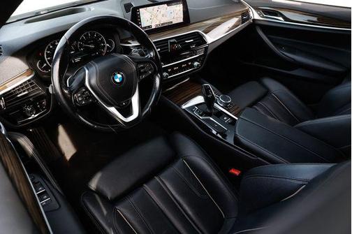 2019 BMW 540 540i