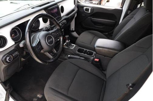 Bright White Clearcoat 2020 Jeep Wrangler Unlimited Willys 4x4