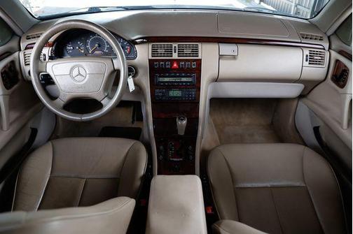 1999 Mercedes-Benz E-Class AWD