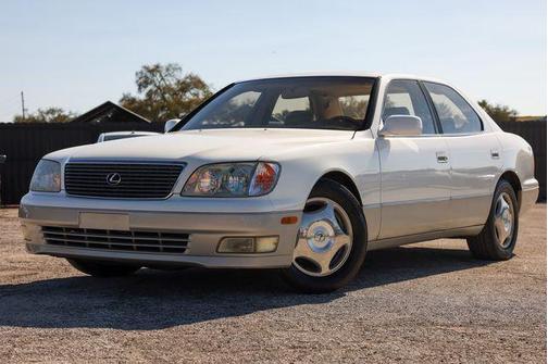 1999 Lexus LS 400 Base