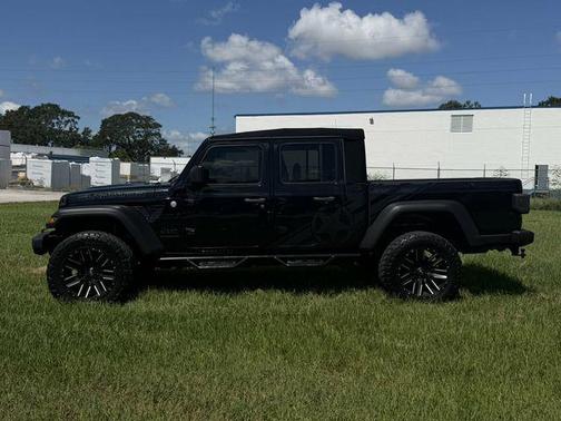 Black Clearcoat 2020 Jeep Gladiator Sport S