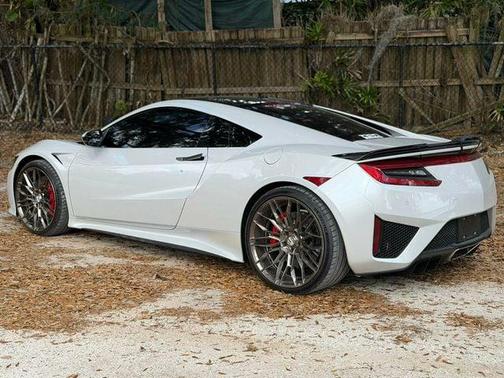 2017 Acura NSX Coupe