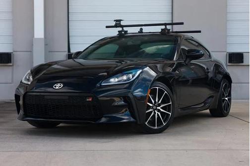 Raven 2023 Toyota GR86 Base