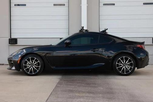 Raven 2023 Toyota GR86 Base