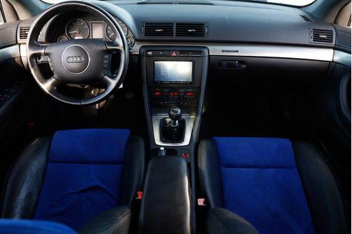 2005 Audi S4 4.2 quattro