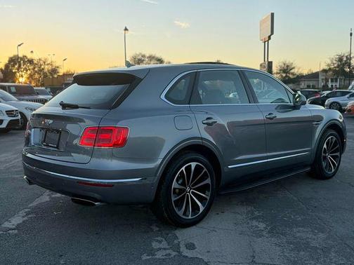 2018 Bentley Bentayga W12 Signature