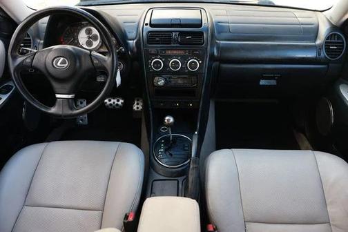Alabaster Metallic 2004 Lexus IS 300 Base