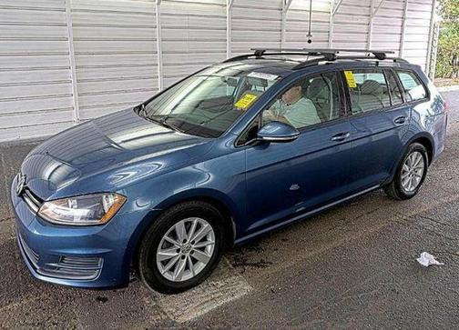 2016 Volkswagen Golf SportWagen TSI S 4-Door