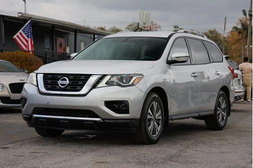 2018 Nissan Pathfinder S