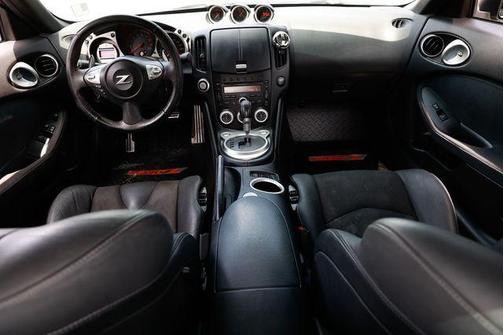2011 Nissan 370Z Base