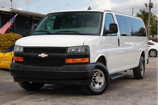 Special Exterior Color 2022 Chevrolet Express 3500 RWD 3500 Extended Wheelbase LS