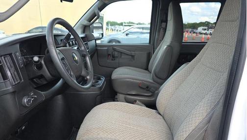 Special Exterior Color 2022 Chevrolet Express 3500 RWD 3500 Extended Wheelbase LS