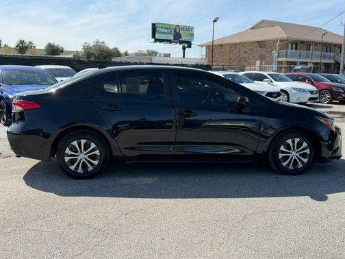 2022 Toyota Corolla Hybrid SE