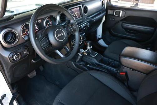 2023 Jeep Gladiator Sport S