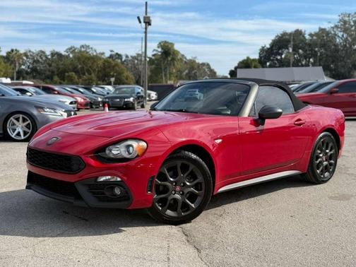 2018 FIAT 124 Spider Base