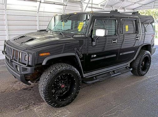 Black 2004 Hummer H2 Base