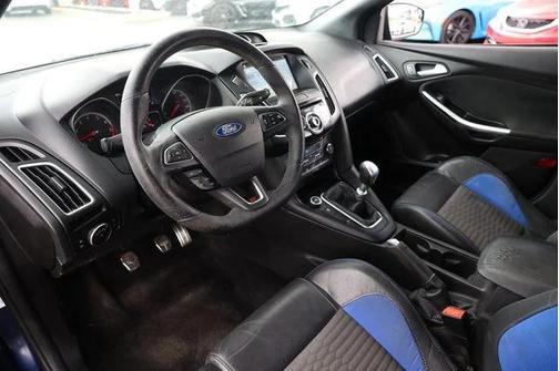 Nitrous Blue Quad-Coat 2016 Ford Focus ST