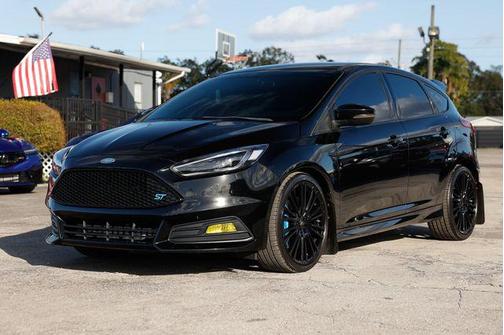 2017 Ford Focus ST ST