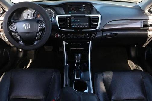 Crystal Black Pearl 2017 Honda Accord EX-L w/Navigation & Honda Sensing