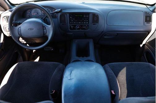 2002 Ford Expedition XLT