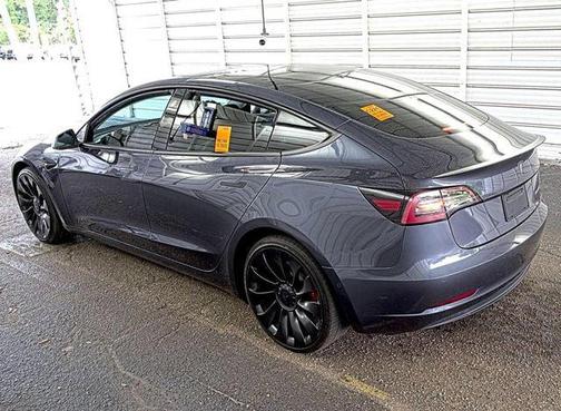 Midnight Silver Metallic 2022 Tesla Model 3 Performance