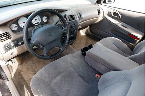 2003 Dodge Intrepid SE