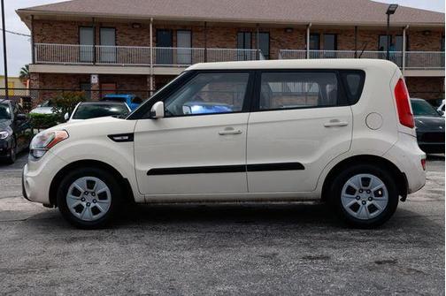 2013 Kia Soul Base