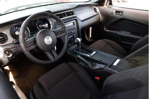 2012 Ford Mustang V6