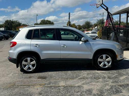 2010 Volkswagen Tiguan 2.0T Wolfsburg Edition