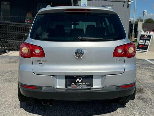 2010 Volkswagen Tiguan 2.0T Wolfsburg Edition