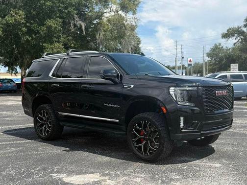 Black 2021 GMC Yukon SLT