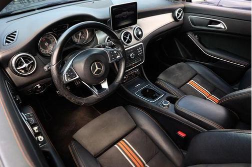 2016 Mercedes-Benz CLA-Class Base