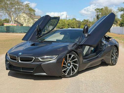 2015 BMW i8 Pure Impulse World