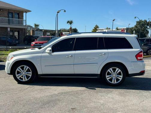 2011 Mercedes-Benz GL-Class 4MATIC