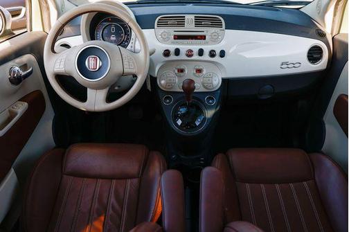 2015 FIAT 500 Lounge