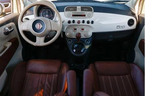 2015 FIAT 500 Lounge