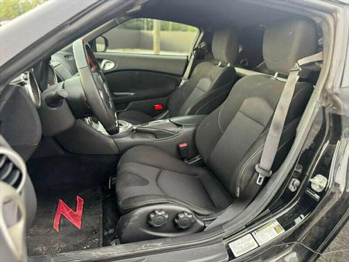 2015 Nissan 370Z Sport